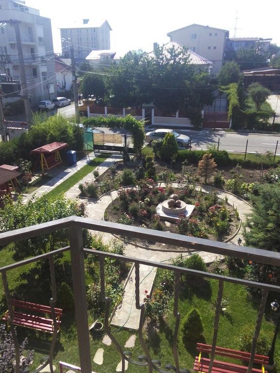 Готель Casa Dalena Костінешть Екстер'єр фото